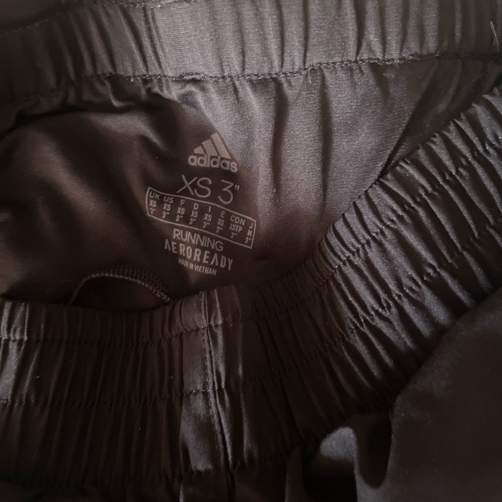 Black Nike shorts size xs like new and in very good condition
